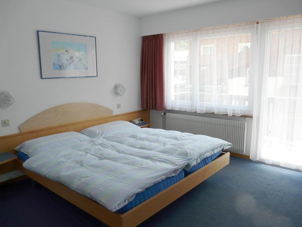 Hotel Garni Domino Saas-Fee Room photo