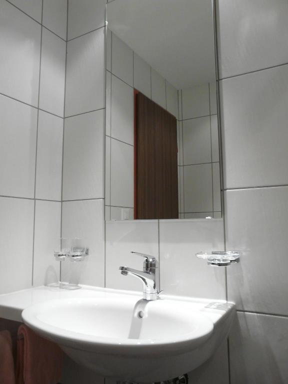 Hotel Garni Domino Saas-Fee Room photo